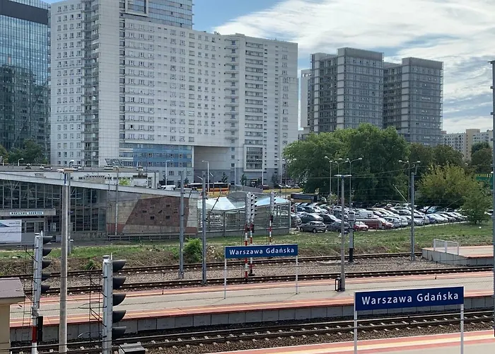 P&o Serviced Gdanski Station Apartment Warsaw